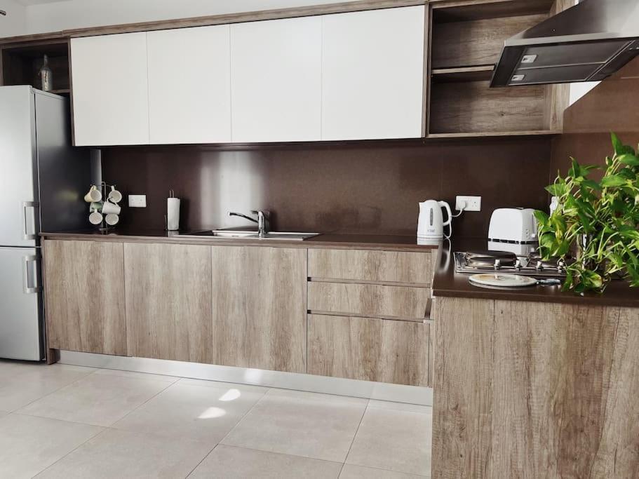 Modern Apartment In מרססקלה מראה חיצוני תמונה